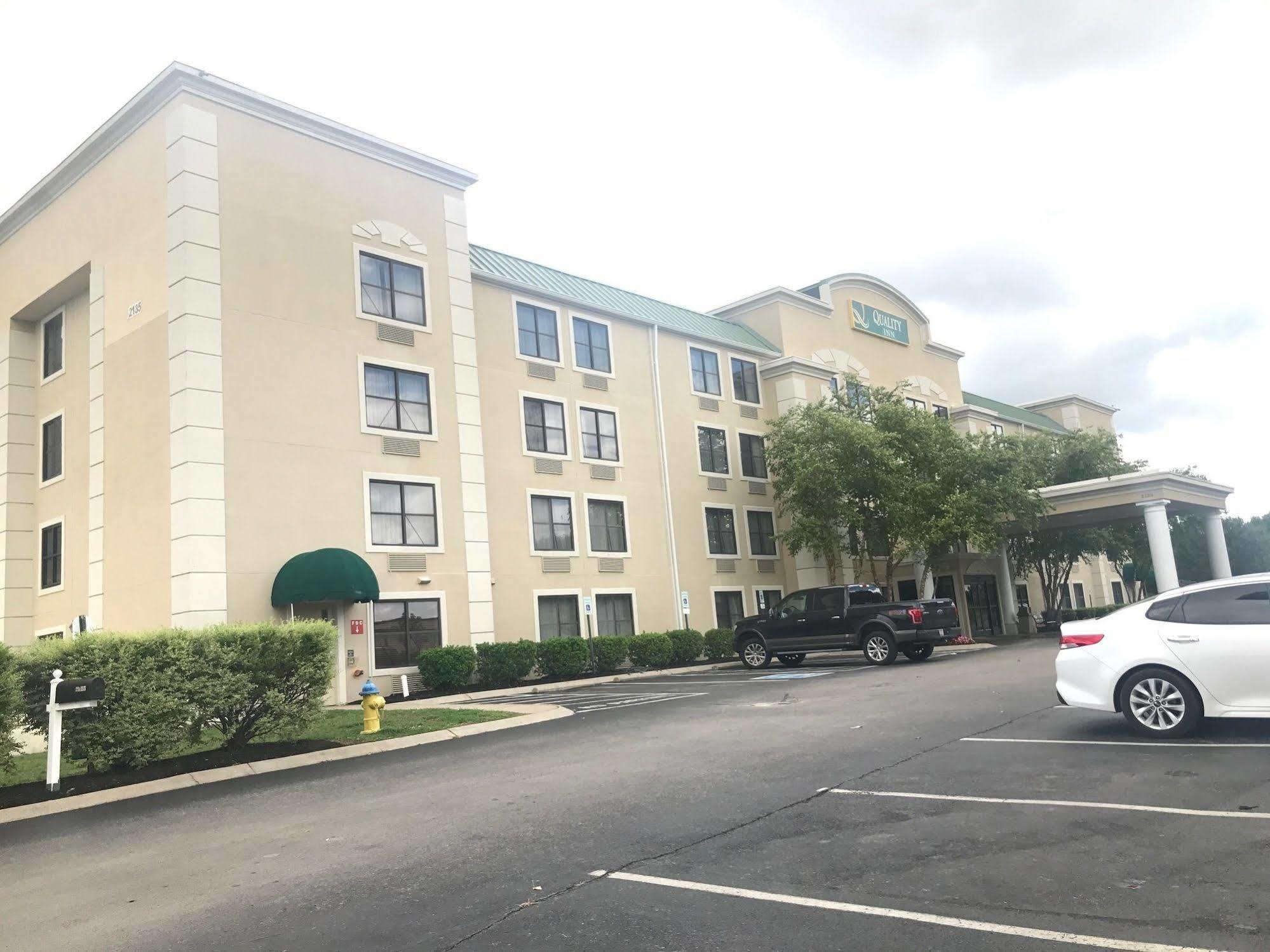 Quality Inn Murfreesboro-University Area Dış mekan fotoğraf
